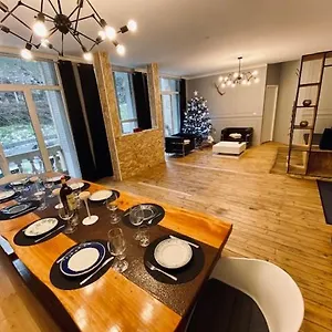 https://lalcve-olympique-appartement-6-voyageurs-avec-parking.midi-pyreneeshotels.com